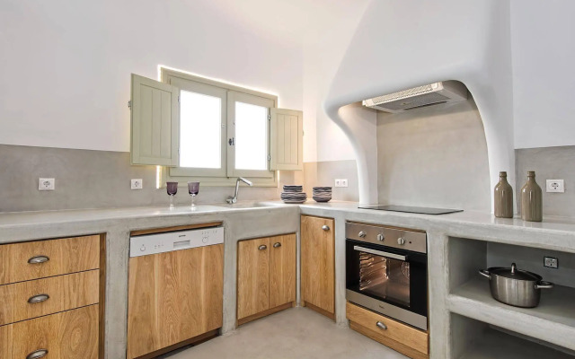 Pyrgos Terrace House