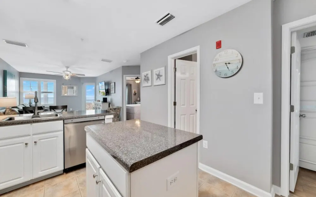 Cozy 2bd/2ba w/ View, Sleeps 6