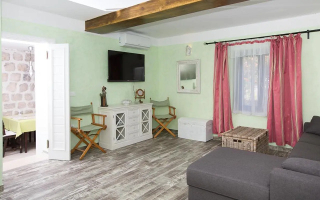 Apartments Orica I