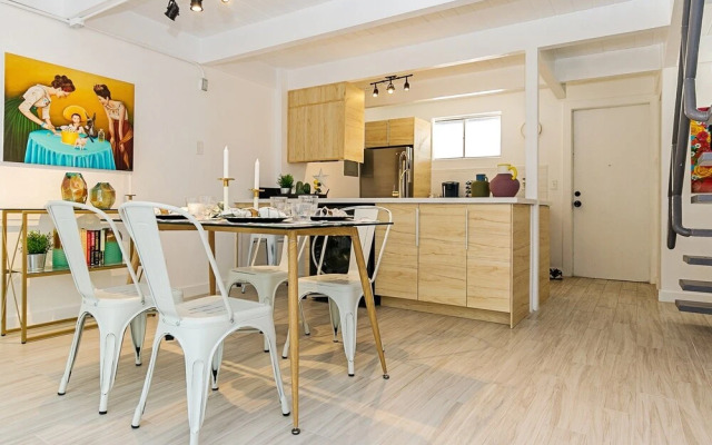 Medcenter Townhomes by Dunyha