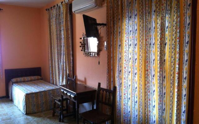 Hostal Paracuellos