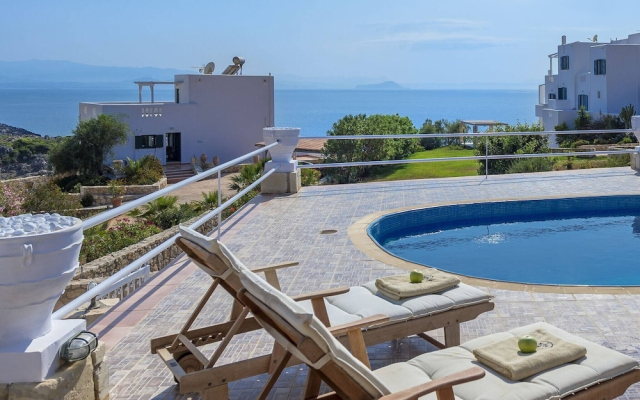 Cozy Villa Irida at Tersanas Chania with Private Pool near Beach & Restaurants