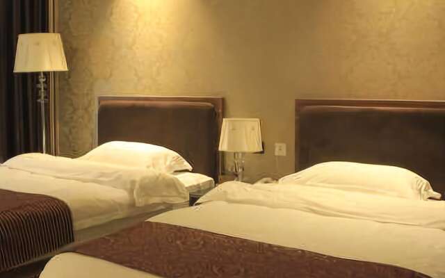 Beiluming Hotel (Chengdu South Railway Station)