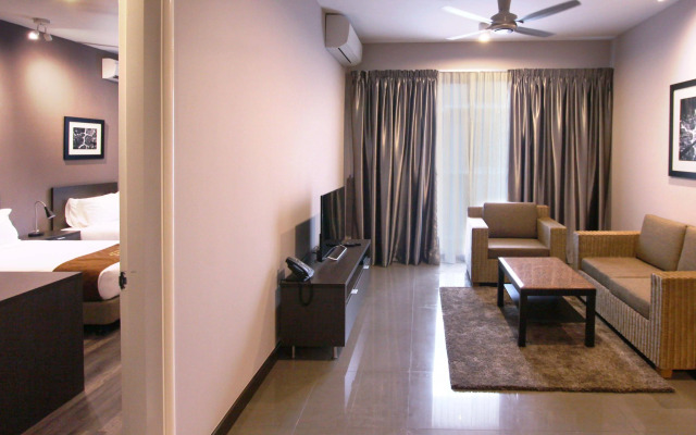 Acappella Suite Hotel