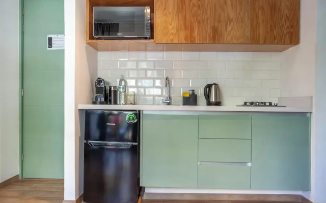 Bright & sweet unit in middle Polanco