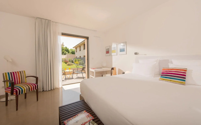 Hotel 96