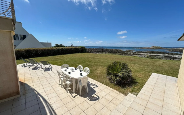 House in Ploudalmezeau With Beach Access