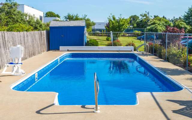 Days Inn by Wyndham Middletown/Newport Area