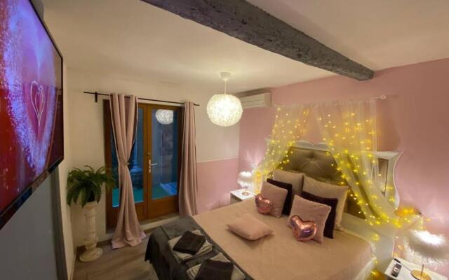 COSY & SPA JACUZZI "Suite Rubis"
