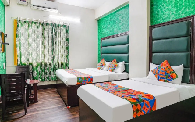 Pavithraa Deluxe Suites by OYO Rooms