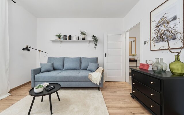 Railway Station Apartment by Renters