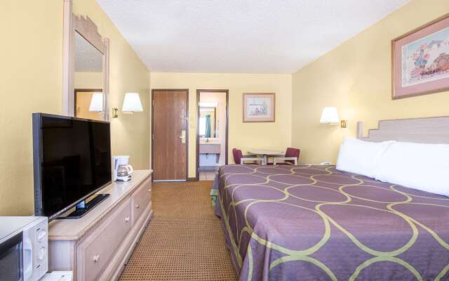 Super 8 by Wyndham Grants