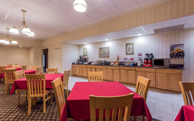 Ramada Triangle/Quantico