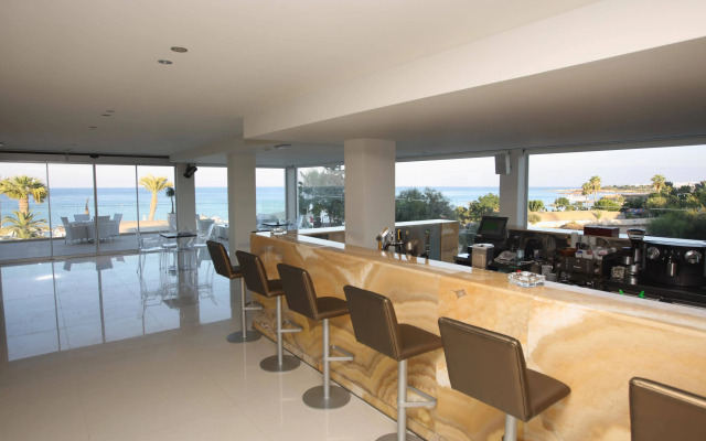 Vrissiana Boutique Beach Hotel