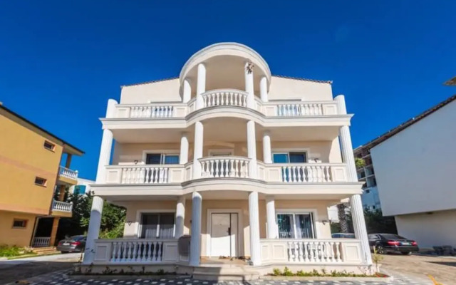 Sea Le Vie Hotel 4