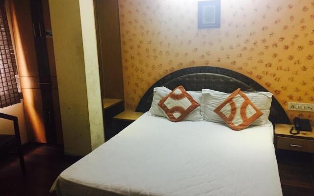 Luvyrooms Budget Paharganj 188