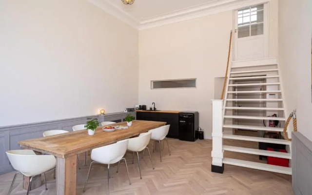 Mini-Hotel Floris Iv