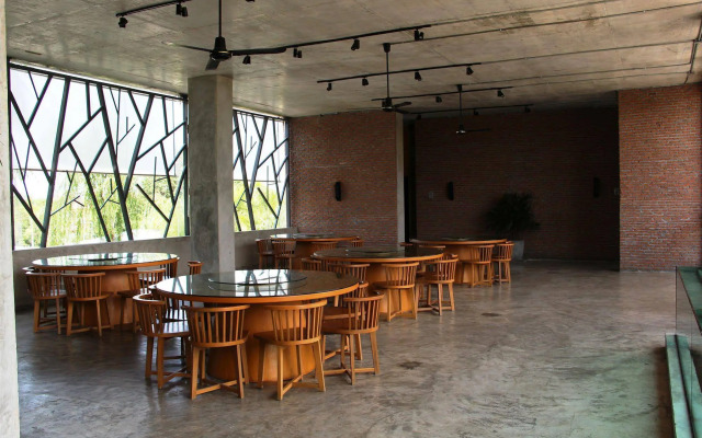 Sea Two Pool Villa Resort