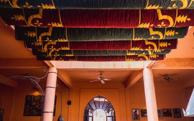 Hotel Tabarkat