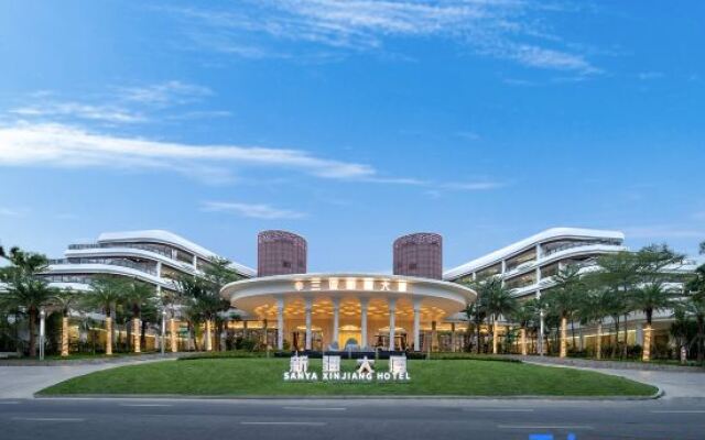 Xinjiang Plaza Holiday Hotel