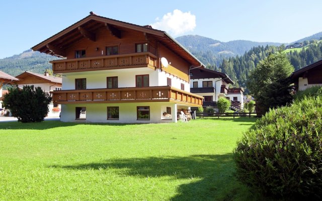 Hilltop Apartment in Kleinarl Austria Near Ski Area