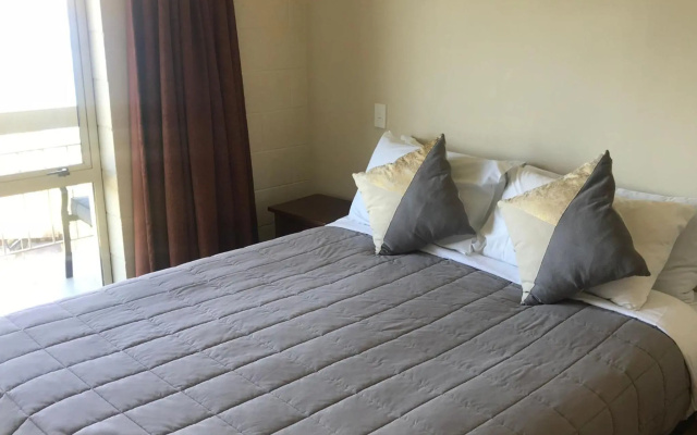 Earnslaw Lodge – Guest Rooms – Queenstown