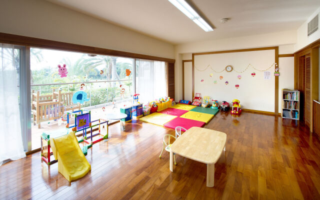 Kanucha Bay Hotels & Villas