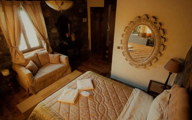 Luxurious Residence at the Village Square
