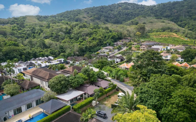 NaiHarn Private Oxavia Garden Bungalows