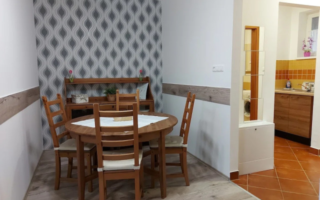 Gréta Wellness Apartmanok