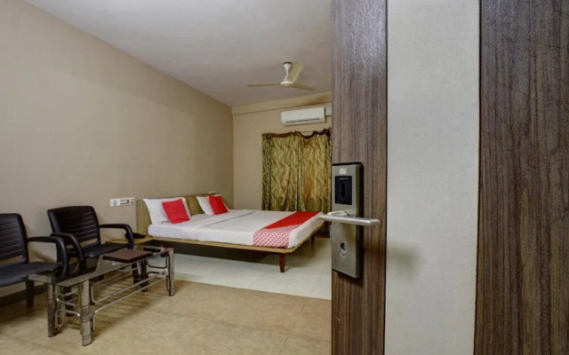 Shambhavi Hotels By OYO Rooms