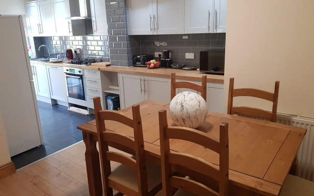Oxford City Guest House