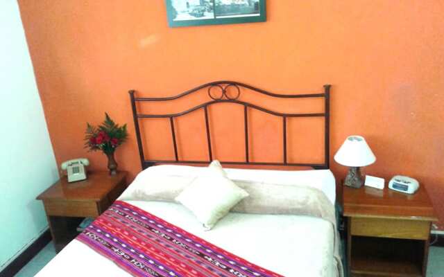 Hotel Casa Flores De Tikal