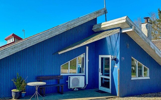 5 Person Holiday Home in Hemmet