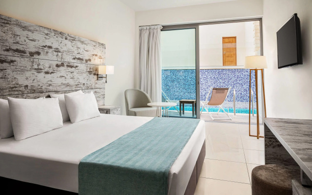 Ramada Hotel & Suites By Wyndham Ayia Napa