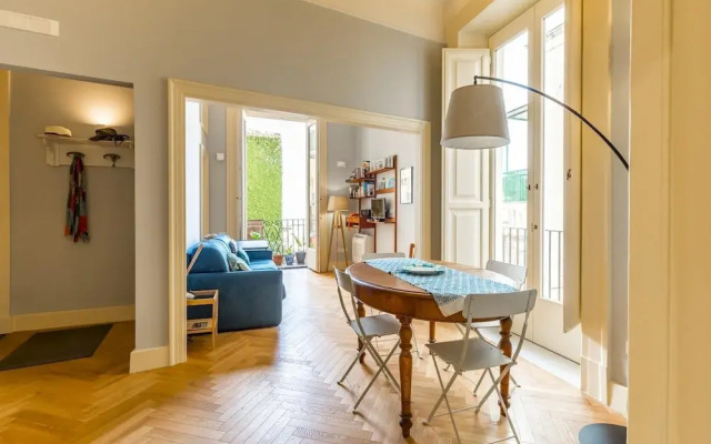 Donna Costanza - Stylish and Panoramic Flat