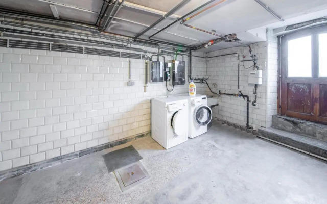 Spacious holiday home in Spa with parking