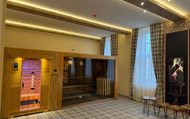 Pannonia Hotel