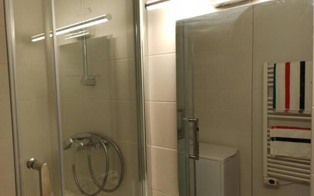 Appartement F2 proche des criques et thalasso