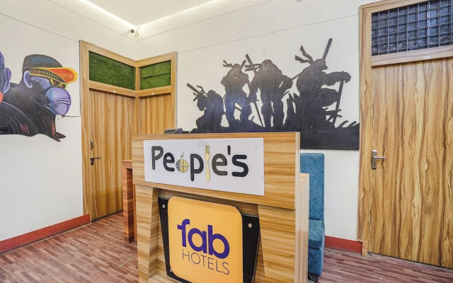 Fabhotel Triweni Palace