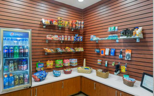 Best Western Plus Park Place Inn & Suites