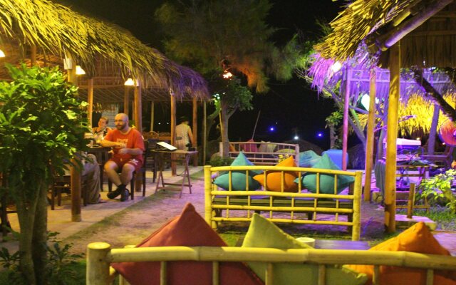 Hung Do Beach Homestay