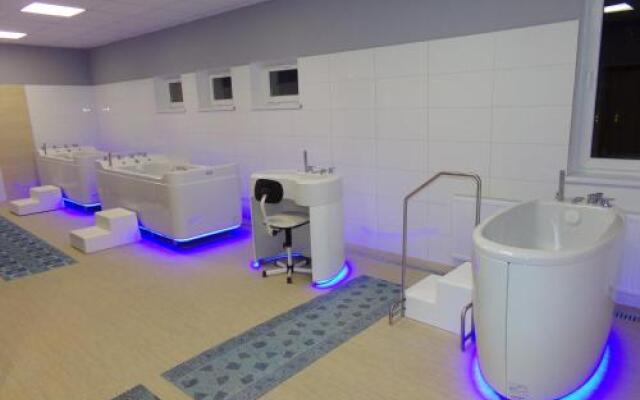 Polonez - Wypoczynek Sport Rehabilitacja