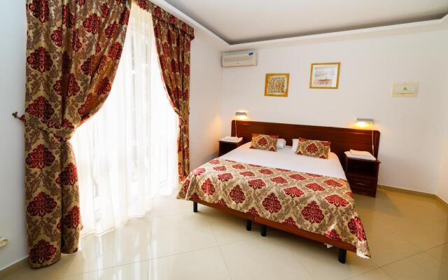 Mini hotel Tristar