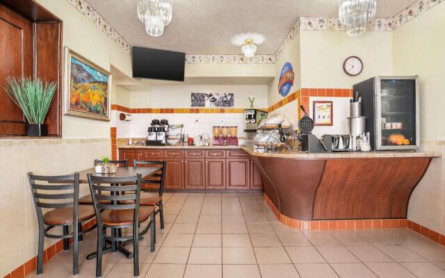 Belmont Inn & Suites