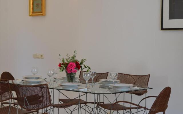 @Hvar Island Seaside Villa (1st row at seaside)