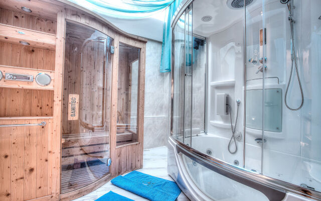 Alpha Luxury Suites