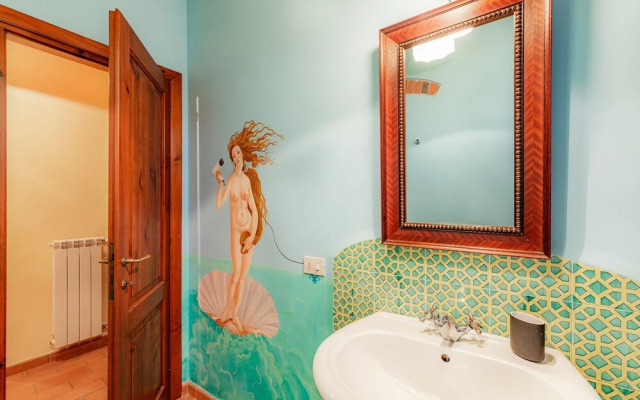 Botticelli With Whirlpool Sauna and Pool