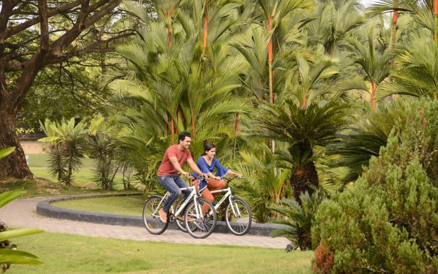 Radisson Plaza Resort & Spa