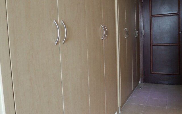 Beautiful Furnished Studio With Close Kitchen